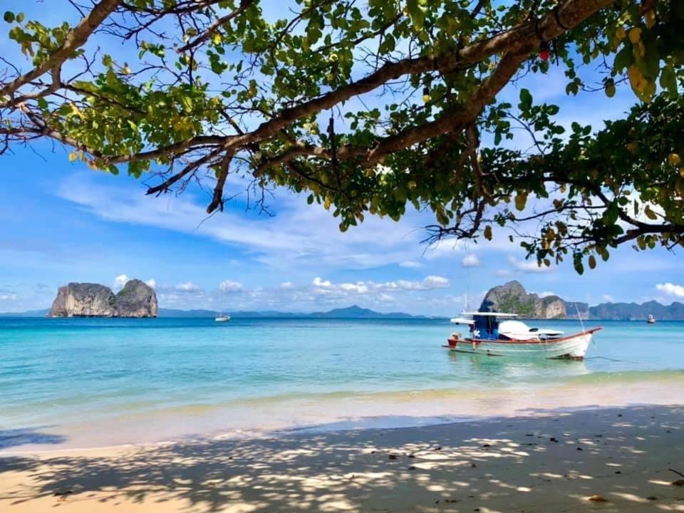 Koh Ngai Sea Open Resort Dış mekan fotoğraf
